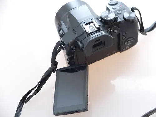 Produktbild Panasonic Lumix DMC-FZ300 schwarz