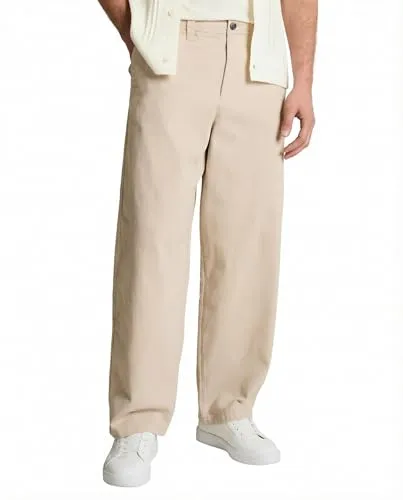 Modische Loose Fit Chinohose - Bequeme, locker sitzende Chinohose mit praktischen Taschen und Gürtelschlaufen. Ideal für den Alltag oder Büro. Hergestellt aus pflegeleichter Baumwolle für höchsten Tragekomfort.