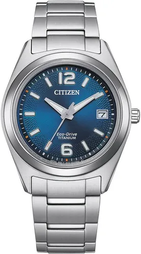 CITIZEN Damen Analog Quarz Uhr FE6151-82L - Armbanduhr für Damen aus kratzfestem Super Titanium, antiallergisch und mit Eco-Drive Antrieb – kein Batteriewechsel notwendig.