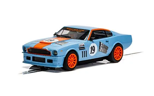 Scalextric C4209 1:32 Aston Martin V8 Gulf Edition Rikki Cann Racing HD - Slotcar, Rennbahn, Auto für Rennbahn, Rennbahnauto