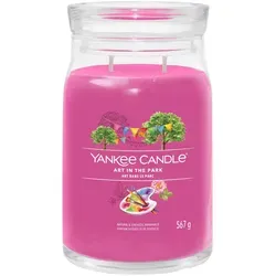 Yankee Candle Art In The Park Duftkerze 567 g - Exklusive Duftkerze in Glas, mit Aromen von Blüten, grünem Apfel und lebendigem Holz. Ideal für stimmungsvolle Abende und ein Hauch Sommer in jedem Raum.