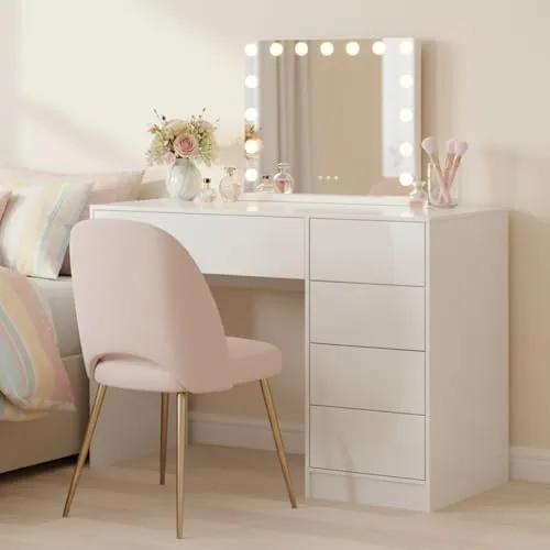 Bellamio Schreibtisch Livny mit 5 Schubladen und LED-Spiegel - Schreibtisch mit modernem Design und praktischem Stauraum. Der kompakte Schminktisch mit 15 dimmbaren LED-Glühbirnen sorgt für perfektes Licht beim Styling.
