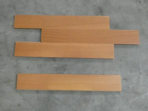 Timefloor Parkett Buche 9,6mm matt lackiert 2-Schicht Schiffsboden - Hochwertiger 2-Schicht Schiffsboden aus Buche, ideal für stilvolle Wohnräume. Mit einer Stärke von 9,6 mm und einer Fläche von 2,11 m² pro Paket bietet er eine harmonische Optik und ist einfach zu verlegen.