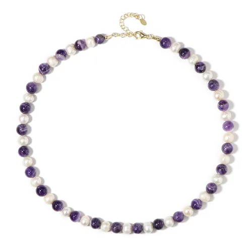Vergoldete Chevron-Amethyst-Perlenkette - Elegante Halskette aus 925er Sterling Silber mit natürlichen Chevron-Amethyst-Perlen und weißen Süßwasserzuchtperlen. Perfekt für besondere Anlässe und verleiht jedem Outfit einen Hauch von Glamour.