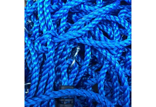 Loggyland Kletterseil Kletternetz 200 cm x 150 cm - Witterungsbeständig und Komfortabel - Das Loggyland Kletterseil ist ideal für Klettergerüste, Baumhäuser und Spielzimmer. Mit einer Tragkraft von 70 kg und extrem witterungsbeständig, bietet es sicheren Spielspaß drinnen und draußen.
