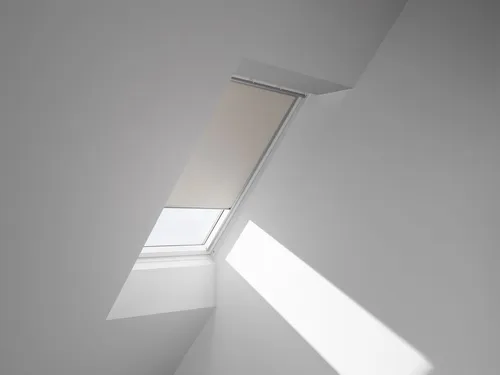 VELUX Verdunkelungsrollo DKL Y85 1085S beige - Manuell - Rollos für optimale Lichtkontrolle, manuelles Verdunkelungsrollo in eleganter beige Farbe, ideal für Schlafzimmer und Wohnräume.