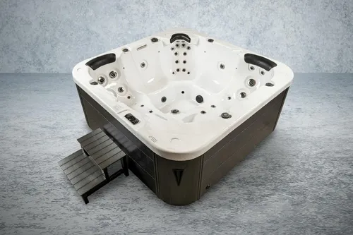 American Outdoor-Whirlpool Torina Sterling Silver/Grey 215 x 215 cm - Außenwhirlpool mit großzügigem Platzangebot für bis zu 6 Personen, ideal für entspannende Stunden im Garten oder auf der Terrasse.