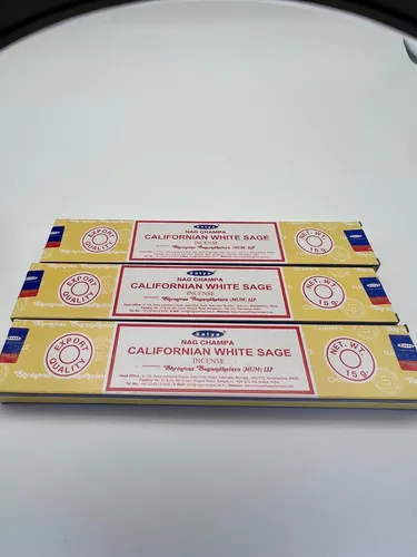 Satya Räucherstäbchen Satya Californian White Sage Räucherstäbchen 15g 3 x