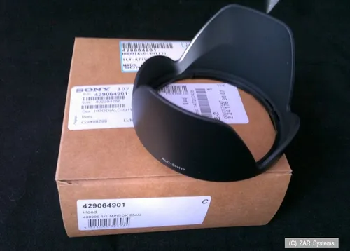 Sony 429064901 Gegenlichtblende Lens Hood ALC-SH117 für SAL1650,  ILCA-77M2, NEU