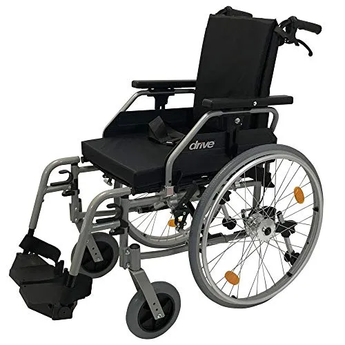 Drive Medical Litec 2G Plus Leichtgewichtrollstuhl mit Trommelbremse - Transportrollstuhl mit Premium Ausstattung, höhenverstellbaren Armlehnen und flexiblem Anpass-Rücken für individuellen Komfort und einfache Handhabung.