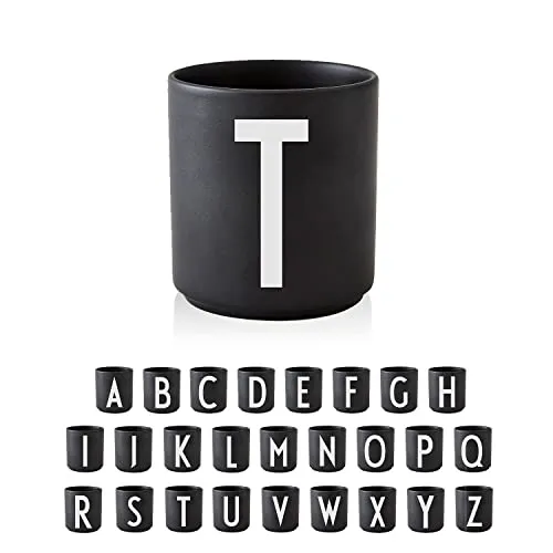 Design Letters Personalisierte Tasse A-Z in schwarz von DESIGN LETTERS