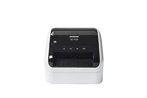 Brother QL-1100c Thermodrucker - Hochwertiger A4 Thermodrucker in Weiß, ideal für präzise Etiketten mit 300 x 300 dpi Auflösung – perfekt für Büro und Heim.