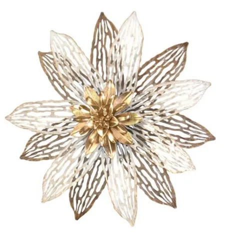 Wanddekoration Resi - Möbel direkt online - Sonstige Wanddekoration aus Metall, romantisches Design 'Blüte' in creme/beige und gold, ideal für die Wandmontage und vielseitig kombinierbar.