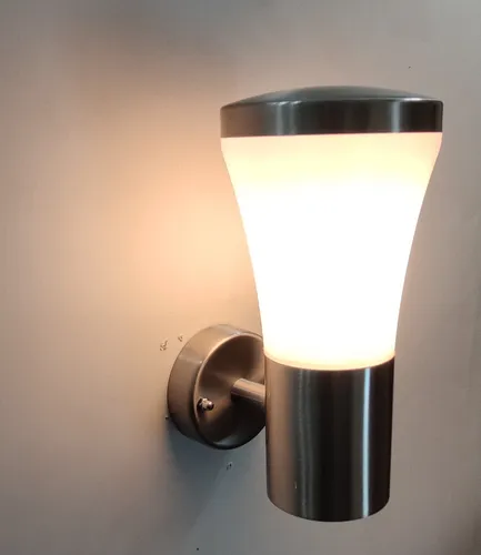 Edelstahl Aussenwandleuchte Siegen, E27 Fassing