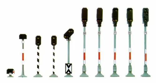Busch 5810 Signalbausatz 1/87 H0 - Unmontierter Signalbausatz für H0-Spur, ideal für detailgetreue Modellbahnanlagen und individuelle Gestaltung.
