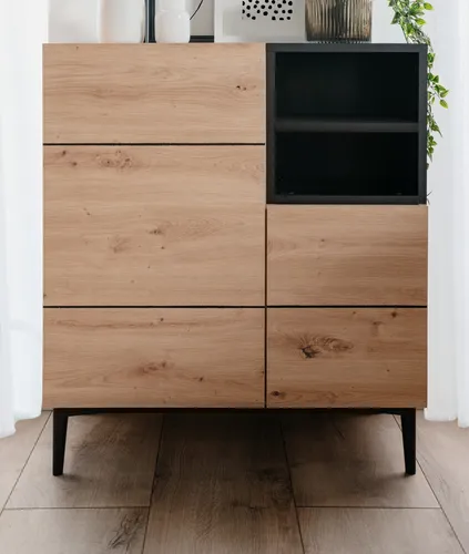 Furn.Design Liam Kommode in Eiche Artisan und Schwarz - Moderne Kommode mit 2 Türen und vielseitigem Stauraum, ideal für Wohnzimmer, Esszimmer oder Flur. Strapazierfähige Melaminbeschichtung sorgt für Langlebigkeit und einfache Pflege.