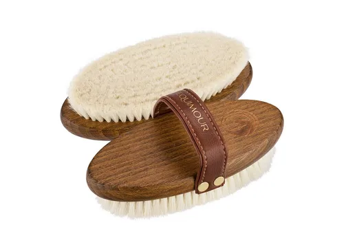 Equimour Ziegenhaar-Glanzbürste für Pferde – sanfte Fellpflege mit Stil - Die Equimour Ziegenhaar-Glanzbürste bietet eine sanfte und effektive Pflege für empfindliche Pferde. Mit feinen Ziegenhaarborsten entfernt sie Staub und sorgt für strahlenden Glanz, ganz ohne statische Aufladung.