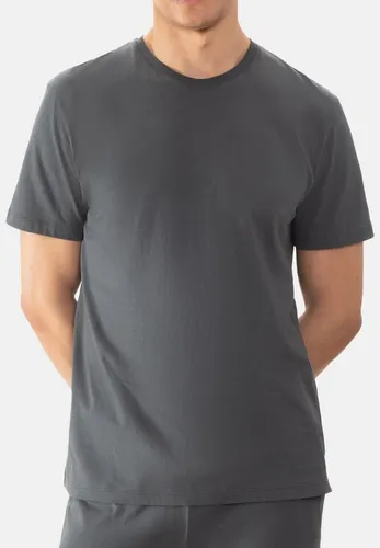Mey Nachtwäsche Serie Neo Herren Homewear Shirt Thunder Grey XL - Bequemes Herren Shirt in legerer Passform, ideal für entspannte Abende. Der weite Rundhalsausschnitt und das elegante Material sorgen für einen stilvollen Look, perfekt für jede Gelegenheit.