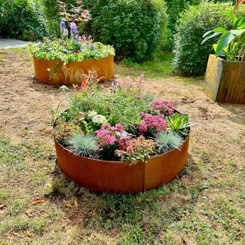 Czaja Pflanzring Ø 80 cm Edelrost - Hochbeet für Kräuter und Blumen - Blumenkübel für Hochbeete, stabiler Stahlring mit dekorativer Edelrost-Optik, ideal für stilvolle Garten- oder Terrassen-Gestaltung.