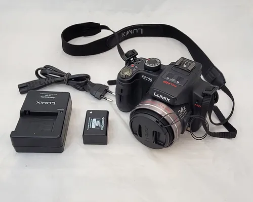 Panasonic Lumix DMC FZ100 Digitalkamera; 14 Megapixel - 24-fach opt. Zoom