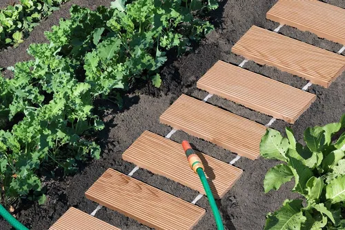 Mega-Holz Terrassendielen Rollweg Gartenweg Lärche 26x250 cm