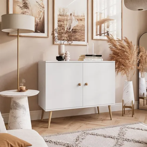 Zweitürige Kommode HARMONY in Weiß - Elegante zweitürige Kommode HARMONY im skandinavischen Stil mit praktischen Soft-Close-Scharniere und höhenverstellbaren Einlegeböden. Perfekt für stilvolle Aufbewahrung in jedem Raum.