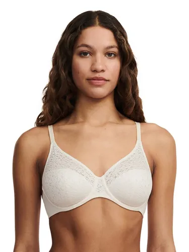 Chantelle Bügel-BH Easy Feel Norah – Blickdicht & Transparent - Bügel-BH mit dreifach verstellbarem Hakenverschluss und breiten, verstellbaren Trägern für optimalen Halt. Weiche Materialien sorgen für höchsten Komfort. Elegante florale Spitze verleiht eine ansprechende Optik.