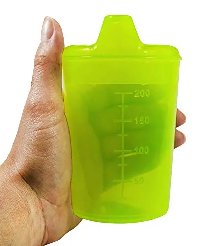 Medi-Inn Schnabelbecher Schnabeltasse Trinkbecher 250 ml gelb / Öffnung: 8x4 mm