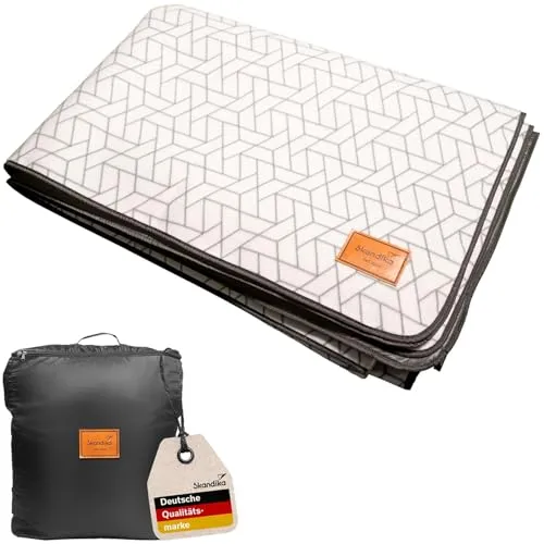 Skandika Zeltteppich Lindal 283 × 380 cm | Wetterfester Outdoor Teppich mit Softtouch-Fleece - Verwandeln Sie Ihr Zelt mit dem Skandika Zeltteppich in einen gemütlichen Rückzugsort. Der Teppich ist wetterfest, wasserdicht und ideal für Picknicks und Campingausflüge. Inklusive praktischer Aufbewahrungstasche.