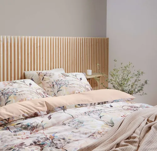 fleuresse Mako-Satin Bettwäsche 155x220 - Zweige Beeren Blüten Wende - Exklusive 2-teilige Bettwäsche aus 100% merzerisierter Baumwolle, mit elegantem Seidenfinish. Waschbar bis 60°C, trocknergeeignet und hautsympathisch für optimalen Schlafkomfort.