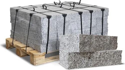 Galamio Granit Randsteine 40x20x10 - gesägt & gebrochen - Hochwertige Granit Randsteine in der Größe 40x20x10 cm, ideal für Gartenwege und Beetbegrenzungen. Langlebig, rutschfest und umweltfreundlich, perfekt für jedes Gartenkonzept.