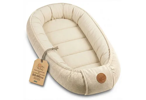 Totsy Baby Kuschelnest Nestchen - Bequemes Babynest für Neugeborene in Beige/Braun - Das Totsy Babynestchen bietet eine gemütliche und sichere Schlafumgebung für Ihr Neugeborenes. Hergestellt aus 50% Polyester und 50% Baumwolle für höchsten Komfort.