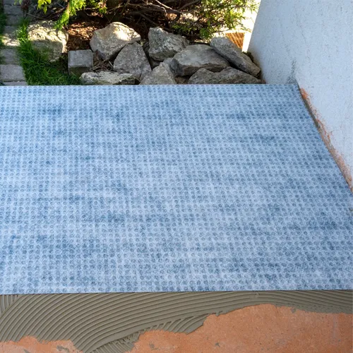 Entkopplungsmatte Noppenbahn 5m - Ideal für Balkon und Terrasse - Dichtmaterialien mit schimmelresistenter und fäulnissicherer Entkopplungsbahn, perfekt für Badezimmer, Balkon und Terrasse.