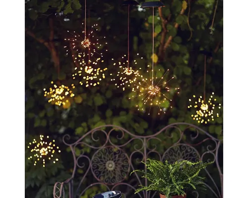 MARELIDA LED Solarleuchte FEUERWERK 90 - Outdoor Solar Gartendeko mit 90 warmweißen LEDs, 6 Stunden Leuchtdauer und IP44 Schutz für stimmungsvolle Abende im Garten.