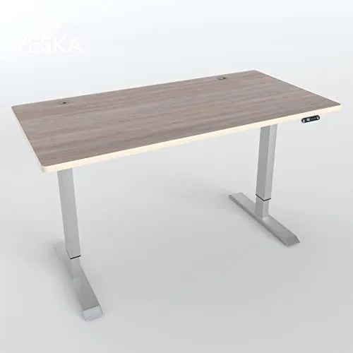 VESKA Höhenverstellbarer Schreibtisch 140 x 70 cm - Elektrisches Sitz- & Stehpult mit LCD-Display - Schreibtisch mit elektrischer Höhenverstellung (71-120 cm), 4 Speicherplätzen und wackelfreiem Stand dank massiver Stahlbeine. Ideal für ergonomisches Arbeiten im Home Office.