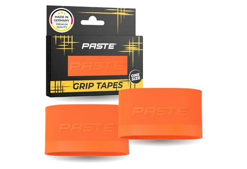 Fußball Orange von PASTE®