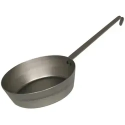 Riess Eisenpfanne Tirol 24cm - Hochwertige kaltgeschmiedete Eisenpfanne, ideal für schnelles Anbraten und backofengeeignet. Für alle Herdarten nutzbar und langlebig bei richtiger Pflege.