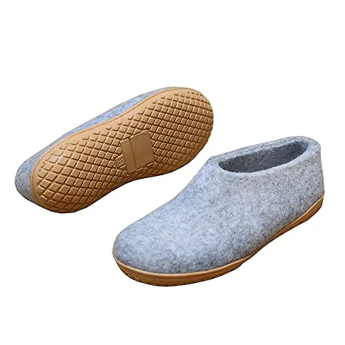naturling Filz Hausschuhe - Damen Outdoor Hüttenschuhe mit Gummisohle - handgemachte Slipper aus 100% Schurwolle (Grau, eu_footwear_size_system, adult, women, numeric, medium, numeric_37)