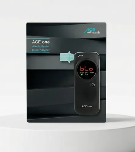 ACE one Alkoholtester mit elektrochemischem Sensor - Digitaler Einweg-Alkoholtester mit elektrochemischer Brennstoffzelle, kompakt und ideal für schnelle Promilletests. Perfekt für unterwegs!