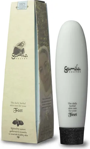Gamila Secret Feuchtigkeitsspendende Fußcreme 100 ml - Intensive Feuchtigkeit für trockene Füße! Die Gamila Secret Fußcreme revitalisiert und pflegt die Haut mit natürlichen Inhaltsstoffen und sorgt für ein frisches, angenehmes Gefühl.