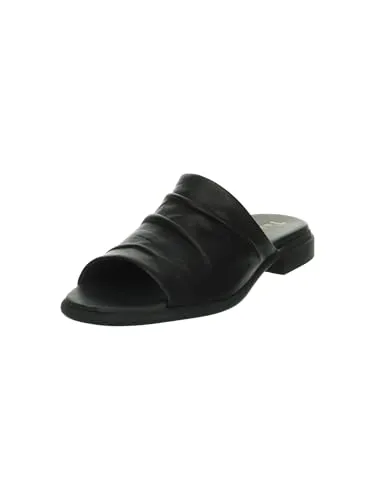 Think Pantoletten Kamaa schwarz 943-0000 Gr.40 - KMA 18 - Wanderschuhe mit weichem Oberleder und gepolsterter Bettung für hohen Komfort. Die flexible Naturlatex-Sohle und das pflanzlich gegerbte Kalbsleder machen Kamaa zum idealen Sommer-Favoriten.