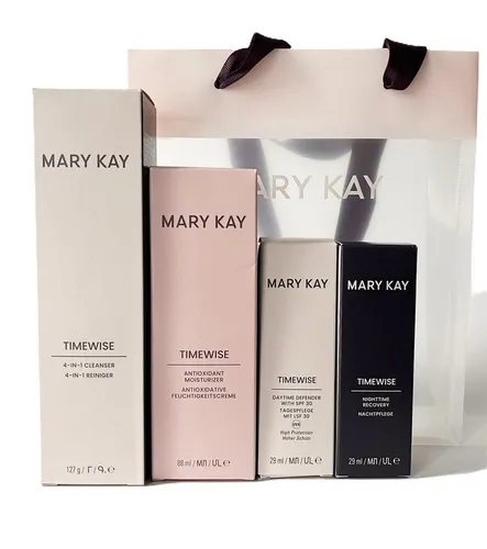 MARY KAY TimeWise Ultimate Wunder-Set für Misch- und fettige Haut - Tagespflege Set mit 4-in-1-Reinigungsmittel, Antioxidantien-Feuchtigkeitspflege und UV-Schutz – ideal für strahlende Haut ohne Augencreme.