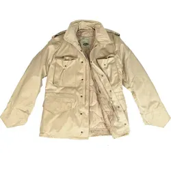 US Feldjacke M65 mit Futter khaki - NEU, Größe S-5XL - Funktionsjacke im US Style, ideal für Outdoor-Aktivitäten und vielseitig einsetzbar mit hochwertigem Futter für zusätzlichen Komfort.