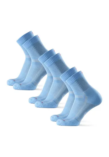 DANISH ENDURANCE Basicsocken Long Distance (3-Paar) – rutschfest und bequem - Diese rutschfesten Sportsocken bieten eine optimale Polsterung und Fußgewölbestütze für maximalen Komfort beim Laufen. Ideal für lange Strecken, atmungsaktiv und schweißableitend, halten sie deine Füße frisch.