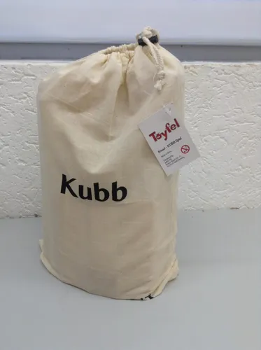 Kubb Wikingerspiel XXL - Holz Outdoor Spiel - Spiele im Freien mit bis zu 12 Spielern, aus FSC®-zertifiziertem Kiefernholz für stabilen Stand. Ideal für Garten, Park oder Strand, inklusive Tragetasche für einfachen Transport.