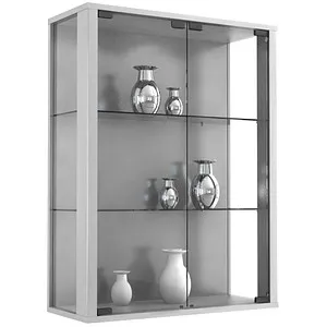 Hängevitrine Udina – Silber, 60x80 cm - Vitrine in Silber, Maße: 60x80 cm, mit variablem Stauraum und pflegeleichter Oberfläche. Ideal für stilvolle Aufbewahrung im Wohnzimmer oder Flur.