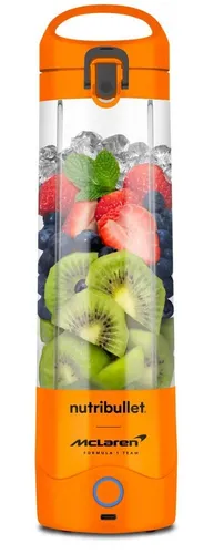 NUTRIBULLET Portable NBP003PA-MC Smoothie Maker - Kleiner Standmixer mit 590 ml Tritan™ Becher, ideal für unterwegs. Der leistungsstarke Akku ermöglicht bis zu 15 Anwendungen und die 4-Punkt-Edelstahlklinge zerkleinert mühelos gefrorene Zutaten.
