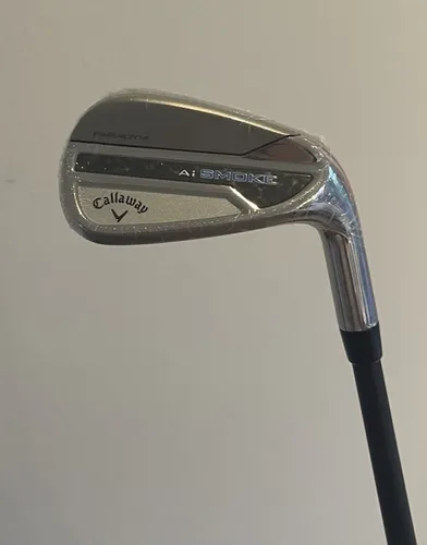 Callaway Ai Smoke 6er Eisen Graphit Regular-Flex - Herren-Golfschläger, 6-Eisen mit Graphitschaft, ideal für präzise Schläge. Perfekt für Rechtshänder und bietet eine ausgewogene Leistung auf dem Platz.