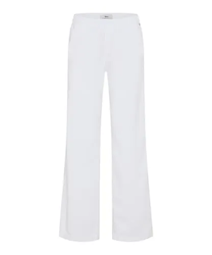 BRAX Damen Style Maine Casual Light Denim Jeans - Trendige Palazzohose im Style MAINE mit weitem Schnitt und bequemem Gummibund. Ideal für lässige Outfits und kombiniert mit figurbetonten Oberteilen. Hochwertiger Baumwollmix sorgt für angenehmen Tragekomfort.