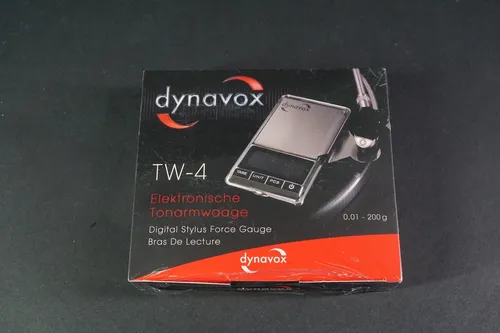 Dynavox Elektronische Tonarmwaage TW-4 - Präzise Briefwaage zur Einstellung der Auflagekraft von Plattenspieler-Tonabnehmern mit antimagnetischer Edelstahlauflage und hoher Messgenauigkeit von +/- 0,01 g.